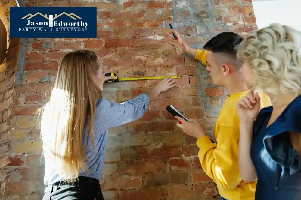 What are the responsibilities of a party wall surveyor Wickford?